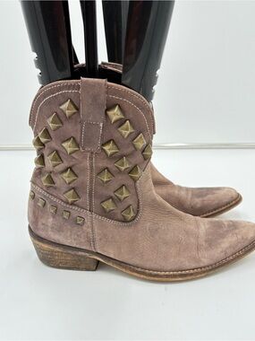 Ziginy She’s a Tuff Cookie Studded Western Cowboy Boots Zip Women’s Size 38 7.5